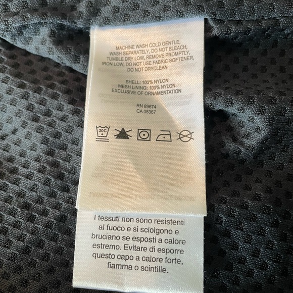 mountain hardwear ghost lite type jacket rain-windproof running light womens M - Picture 5 of 10